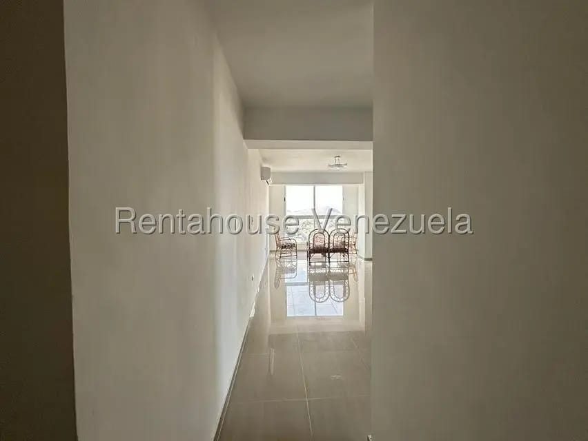 Apartamento (1 Nivel) en Alquiler en Parroquia Concepcion, Lara - 2