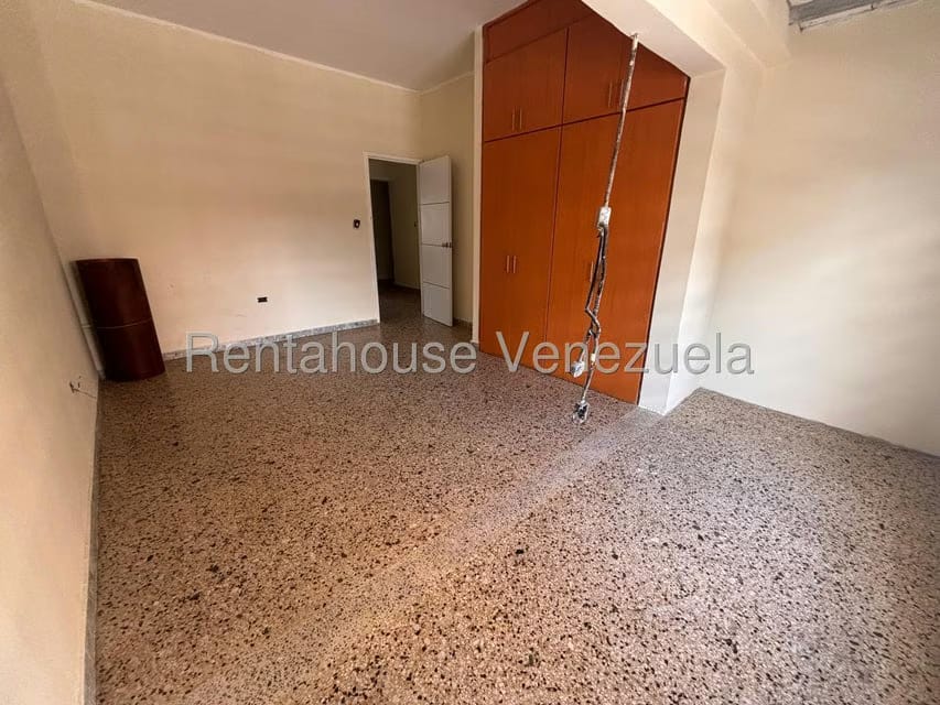 Casa (Multipes Niveles) en Alquiler en Zona Este, Lara - 15