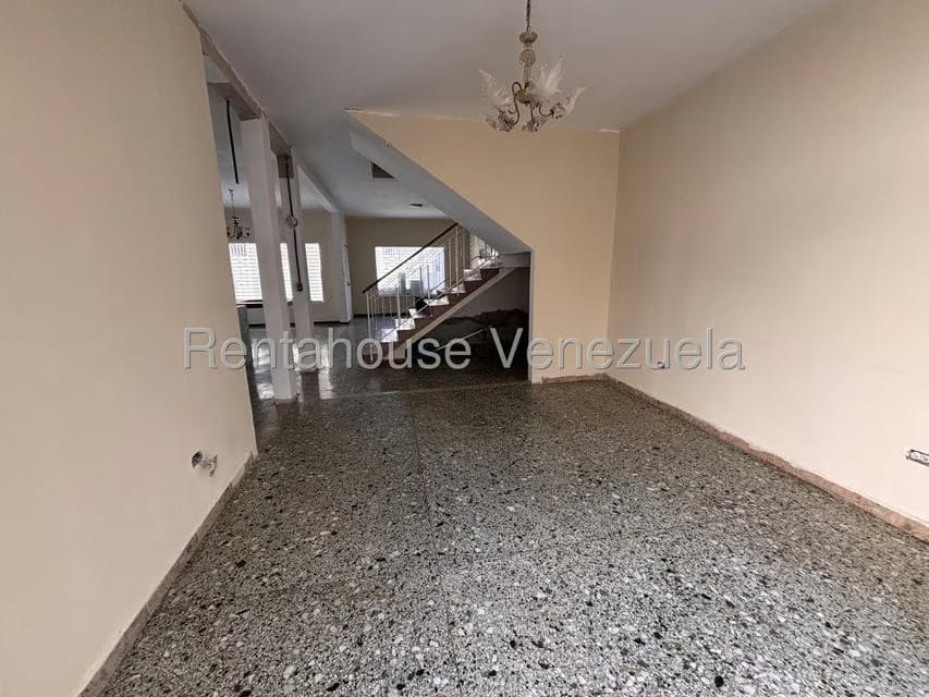 Casa (Multipes Niveles) en Alquiler en Zona Este, Lara - 7