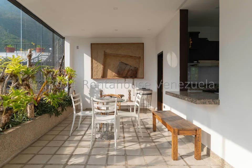 Apartamento (1 Nivel) en Venta en Los Palos Grandes, Distrito Metropolitano - 127