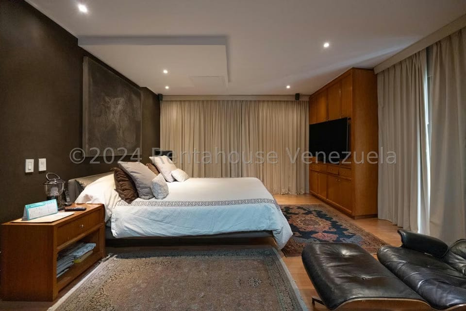 Apartamento (1 Nivel) en Venta en Los Palos Grandes, Distrito Metropolitano - 31
