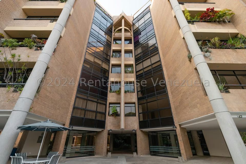 Apartamento (1 Nivel) en Venta en Los Palos Grandes, Distrito Metropolitano - 79