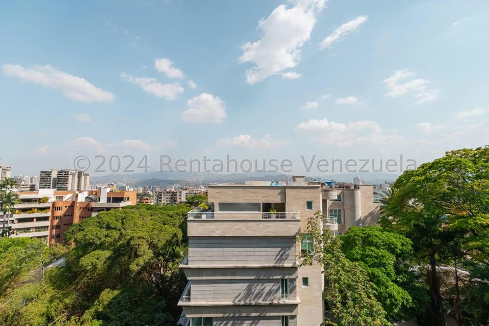Apartamento (1 Nivel) en Venta en Los Palos Grandes, Distrito Metropolitano - 85
