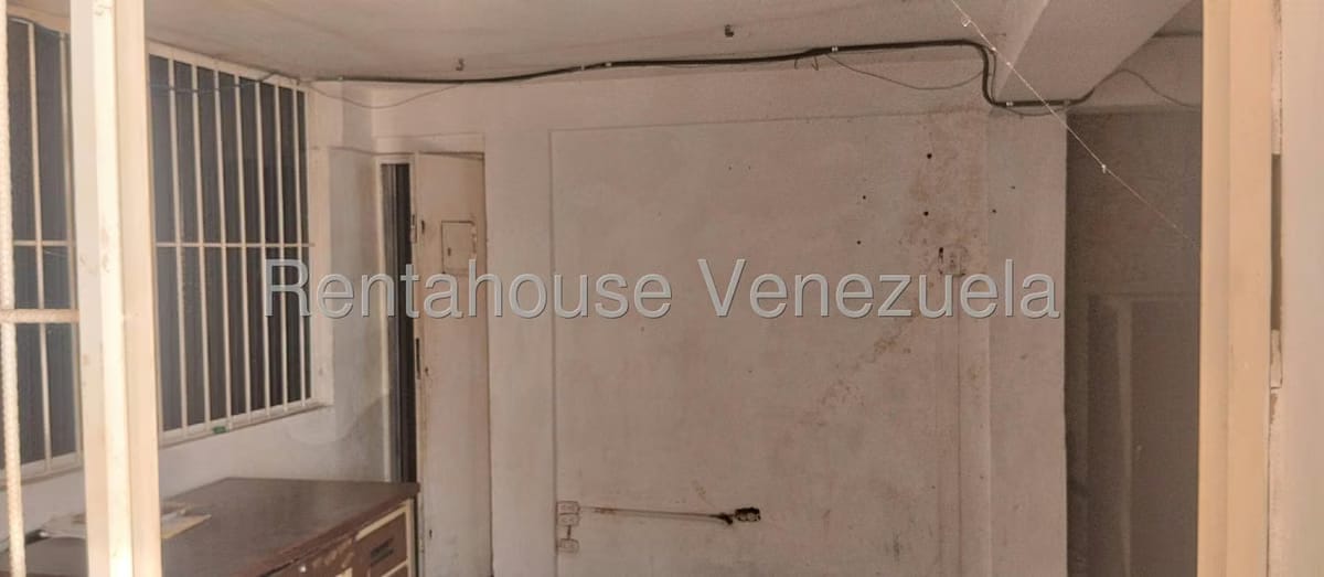 Comercial (Local Comercial) en Venta en Avenida Vargas, Zulia - 14