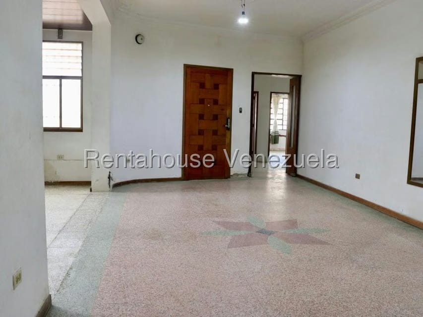 Casa (1 Nivel) en Venta en Los Palos Grandes, Distrito Metropolitano - 4