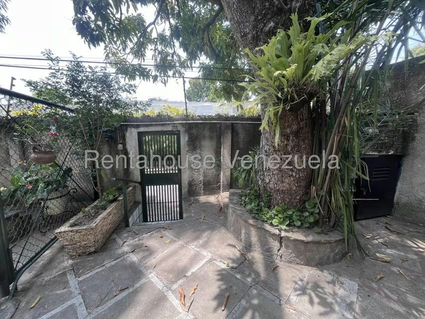 Comercial (Local Comercial) en Alquiler en Los Chorros, Distrito Metropolitano - 15