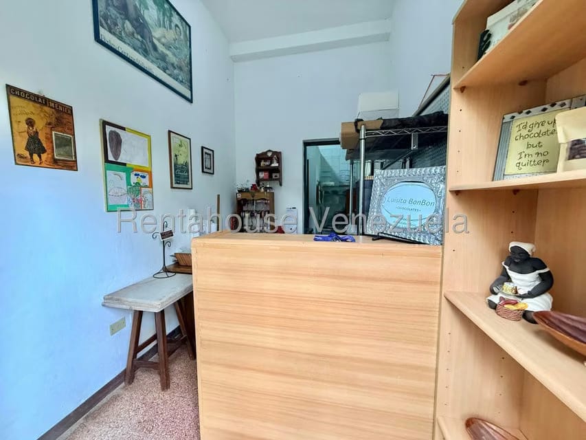 Comercial (Local Comercial) en Alquiler en Los Chorros, Distrito Metropolitano - 3