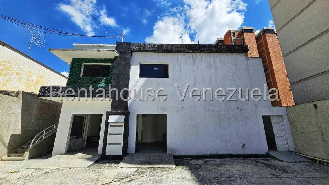 Comercial (Edificio) en Venta en La Florida, Distrito Metropolitano - 2
