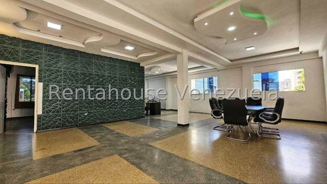 Comercial (Edificio) en Venta en La Florida, Distrito Metropolitano - 14