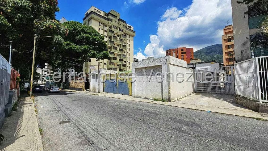 Comercial (Edificio) en Venta en La Florida, Distrito Metropolitano - 24