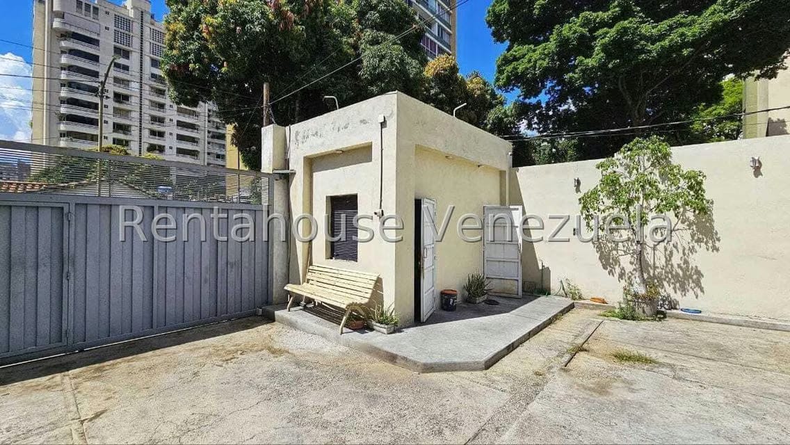 Comercial (Edificio) en Venta en La Florida, Distrito Metropolitano - 30