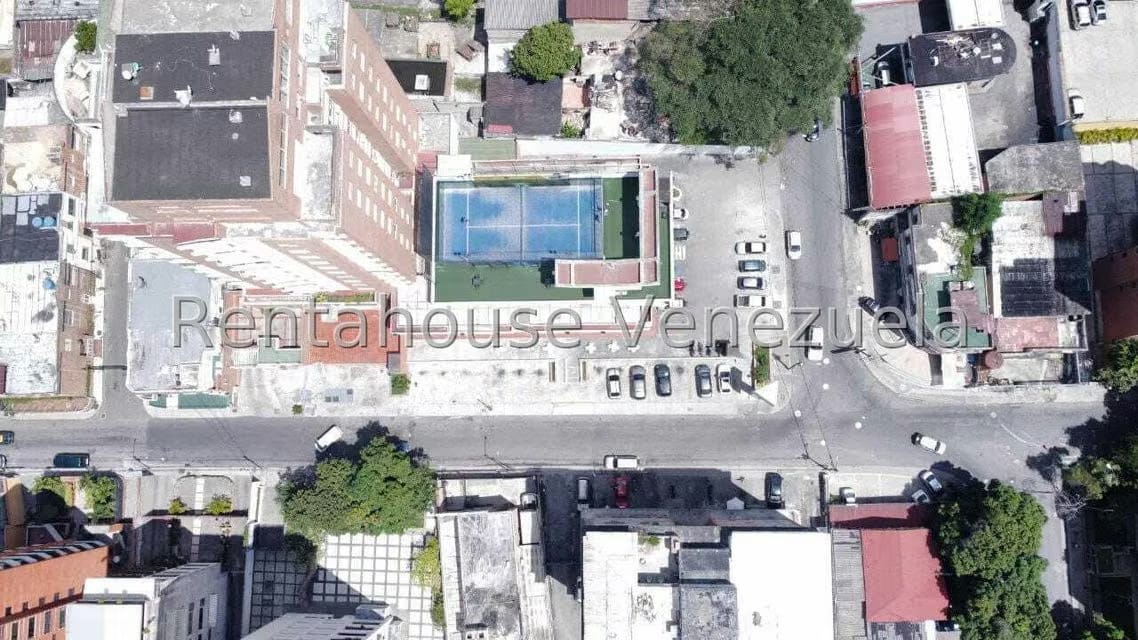 Comercial (Edificio) en Venta en La Florida, Distrito Metropolitano - 40