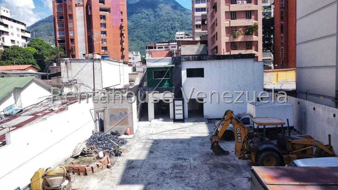 Comercial (Edificio) en Venta en La Florida, Distrito Metropolitano - 43
