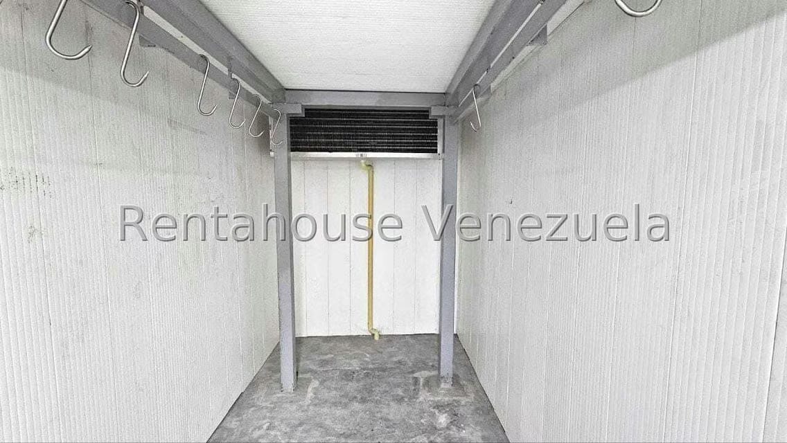Comercial (Edificio) en Venta en La Florida, Distrito Metropolitano - 8