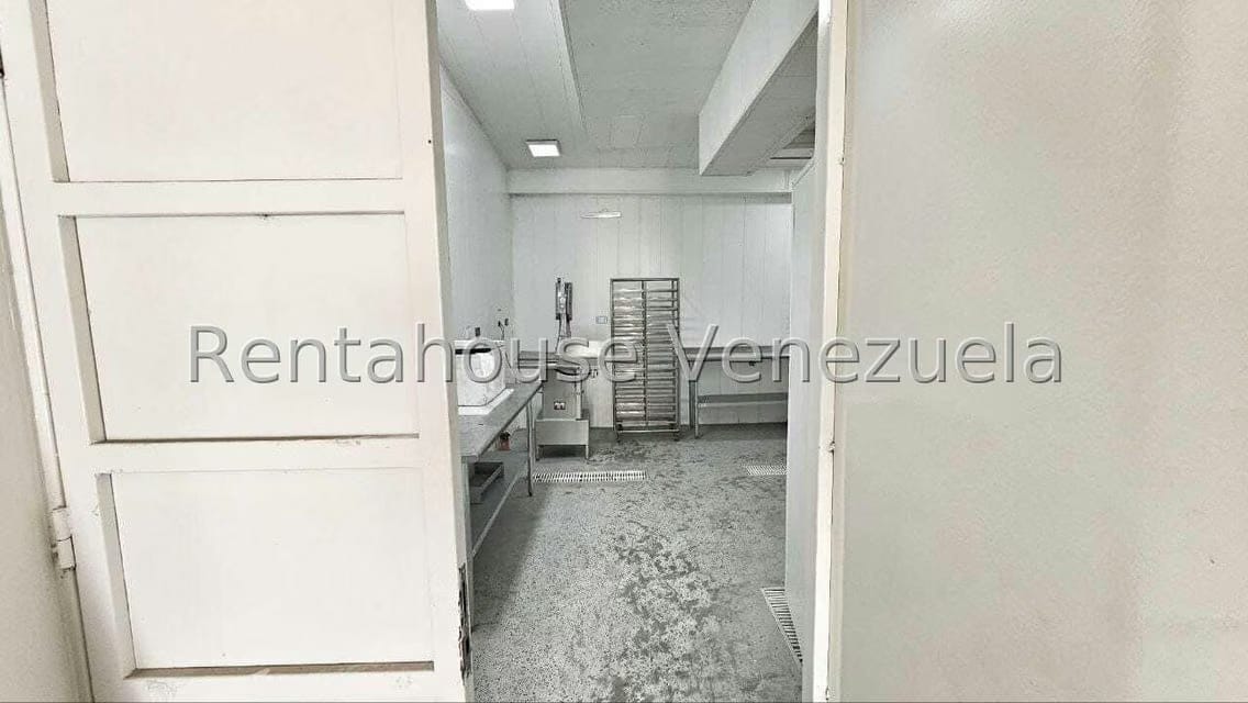 Comercial (Edificio) en Venta en La Florida, Distrito Metropolitano - 10