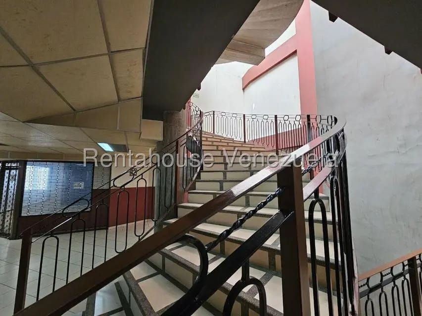 Comercial (Local Comercial) en Alquiler en Guarenas, Miranda - 3