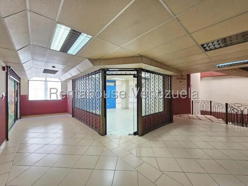 Comercial (Local Comercial) en Alquiler en Guarenas, Miranda - 6