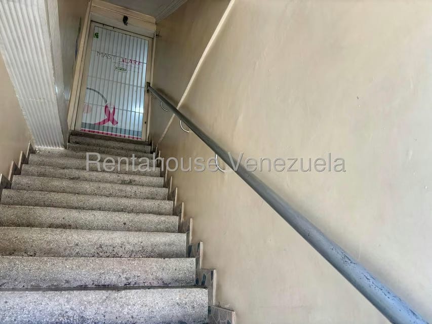 Comercial (Local Comercial) en Alquiler en Centro, Lara - 2