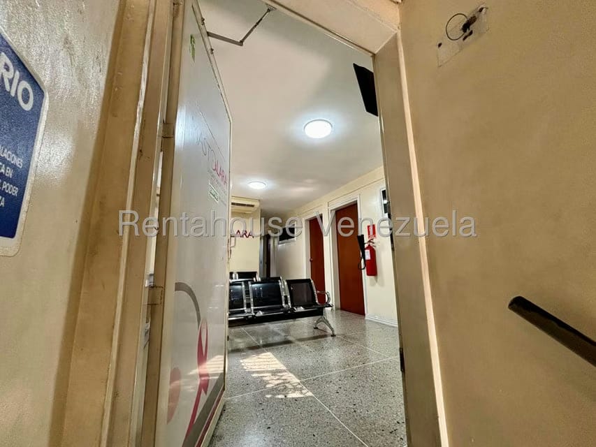 Comercial (Local Comercial) en Alquiler en Centro, Lara - 16