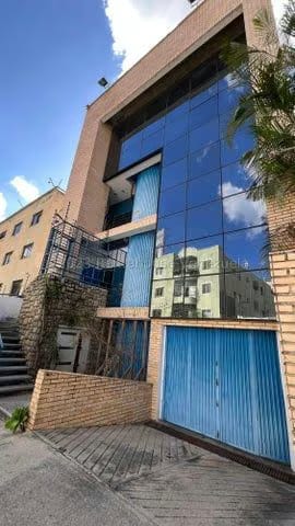 EDIFICIO EN VENTA – YENNIEF ROJAS