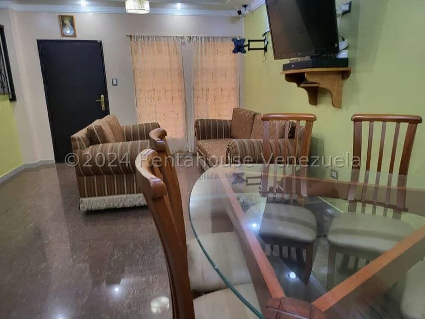 Townhouse (1 Nivel) en Alquiler en Bermudez, Zulia - 3
