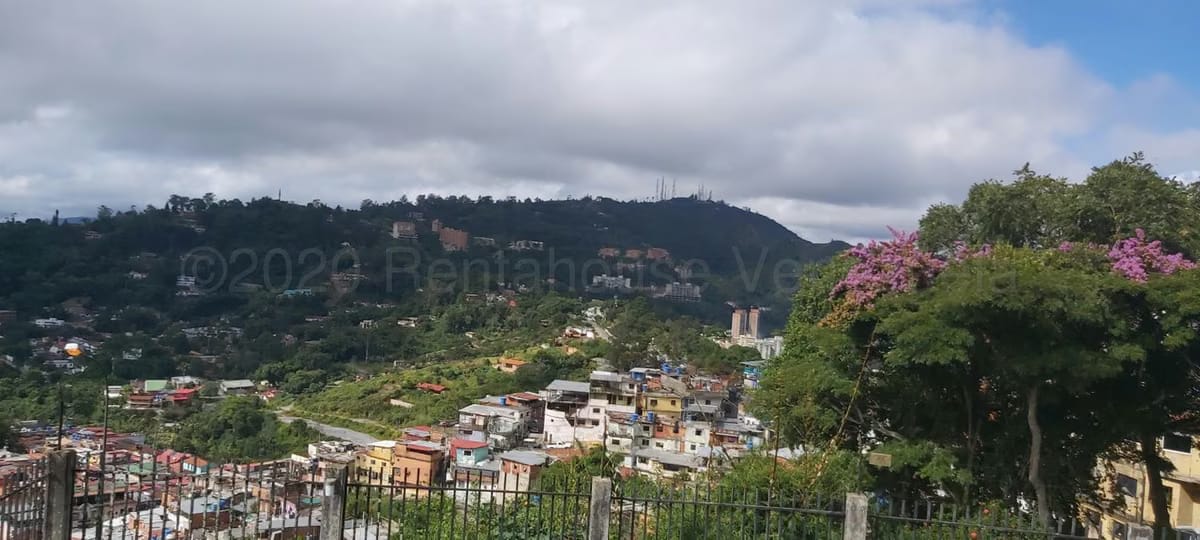Casa (Duplex) en Venta en El Hatillo, Distrito Metropolitano - 11