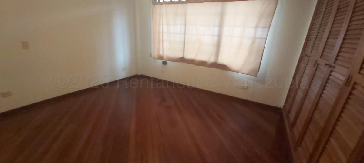 Casa (Duplex) en Venta en El Hatillo, Distrito Metropolitano - 21