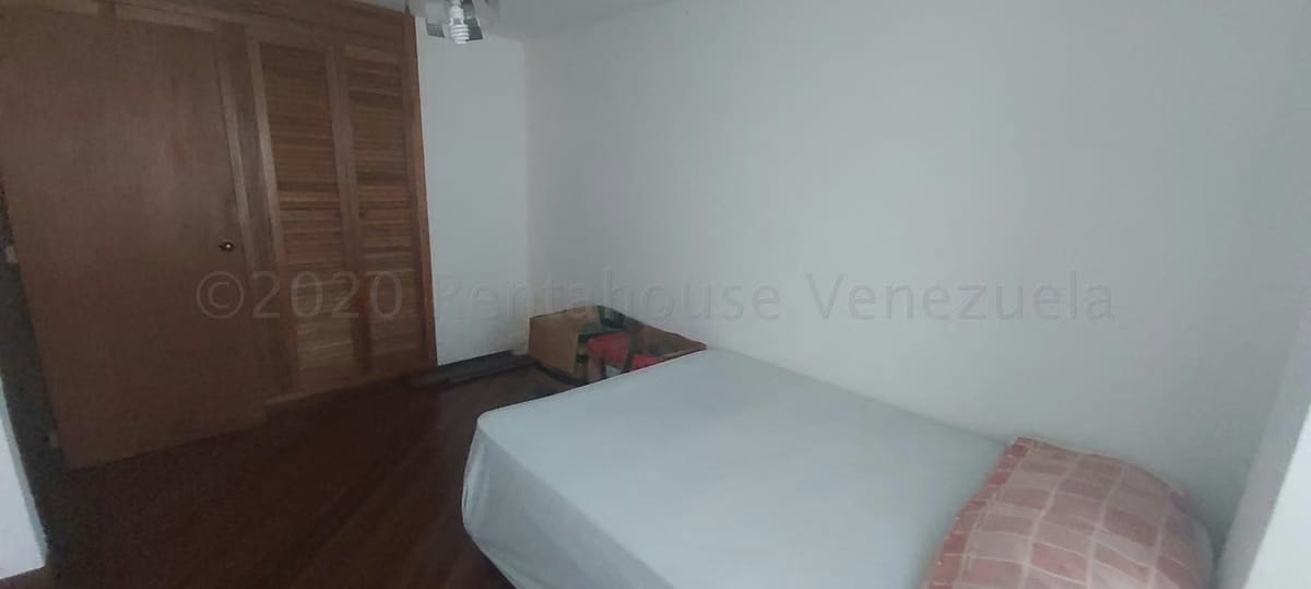Casa (Duplex) en Venta en El Hatillo, Distrito Metropolitano - 23