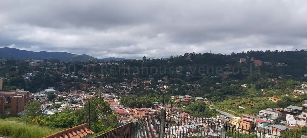 Casa (Duplex) en Venta en El Hatillo, Distrito Metropolitano - 25
