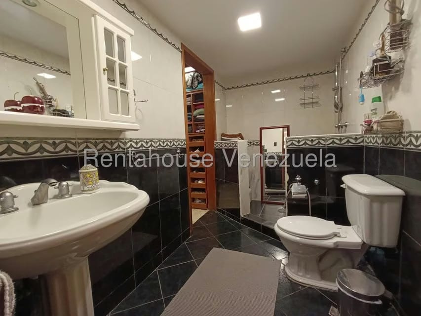Casa (1 Nivel) en Venta en Los Chorros, Distrito Metropolitano - 29