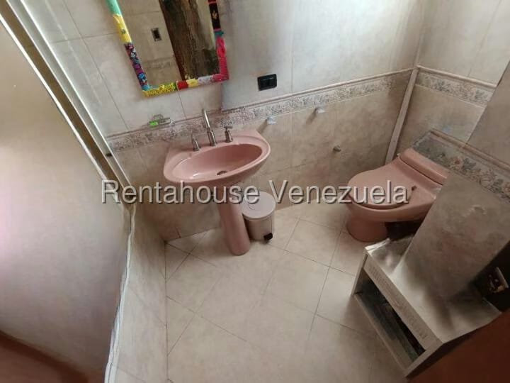 Casa (1 Nivel) en Venta en Los Chorros, Distrito Metropolitano - 32