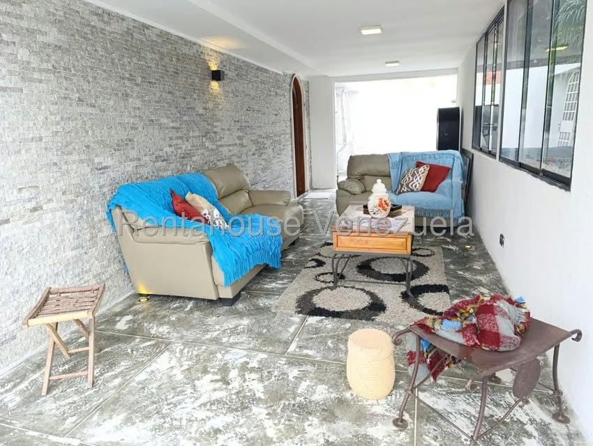 Casa (1 Nivel) en Venta en Los Chorros, Distrito Metropolitano - 36