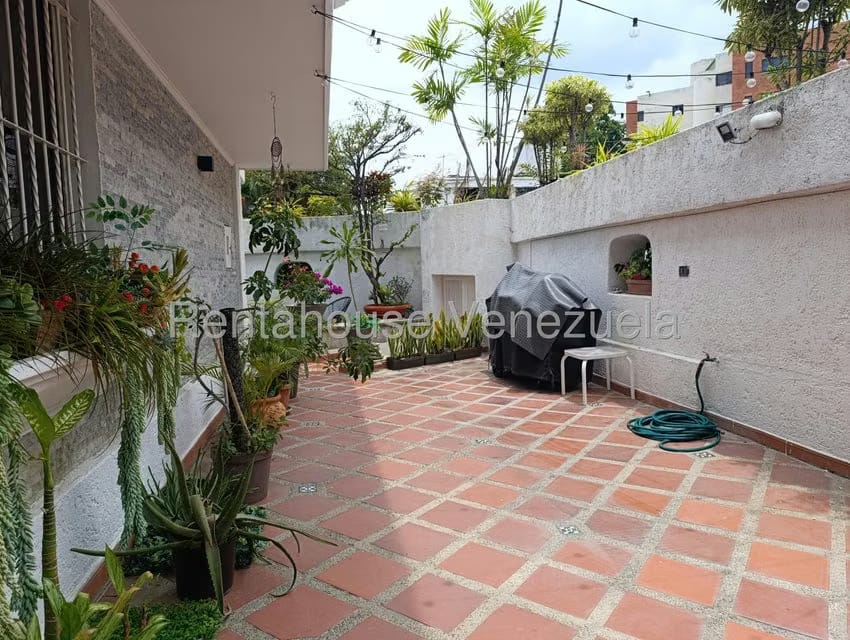 Casa (1 Nivel) en Venta en Los Chorros, Distrito Metropolitano - 46