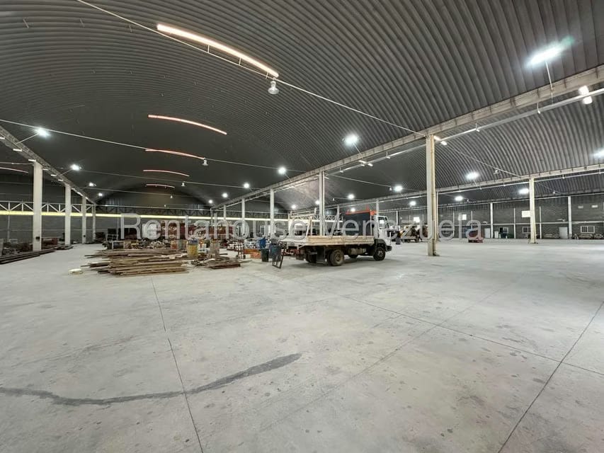 Comercial (Galpon - Deposito) en Venta en Zona Industrial 2, Lara - 4