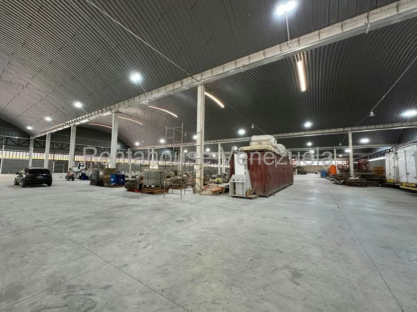 Comercial (Galpon - Deposito) en Venta en Zona Industrial 2, Lara - 9