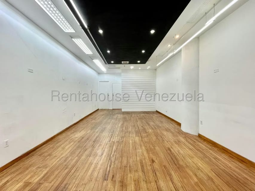 Comercial (Local Comercial) en Alquiler en La Castellana, Distrito Metropolitano - 5