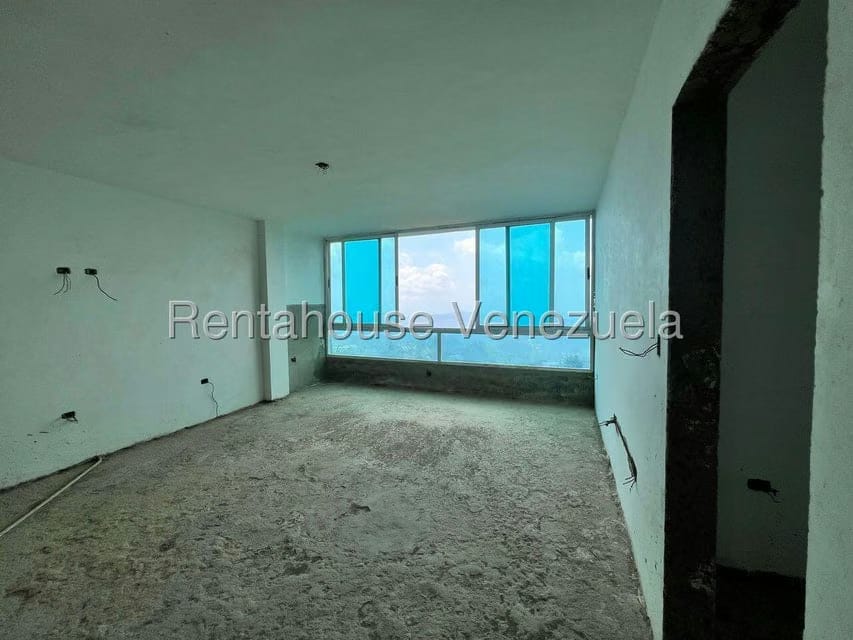 Casa (Multipes Niveles) en Venta en Parque el Retiro, Miranda - 14