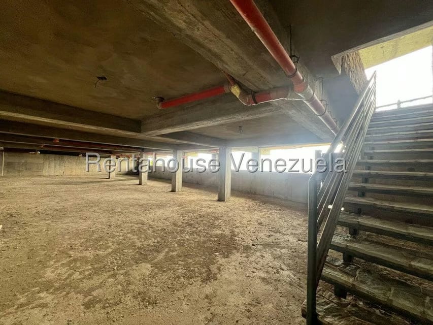 Casa (Multipes Niveles) en Venta en Parque el Retiro, Miranda - 18