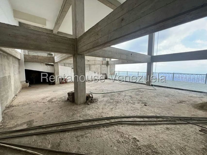 Casa (Multipes Niveles) en Venta en Parque el Retiro, Miranda - 20