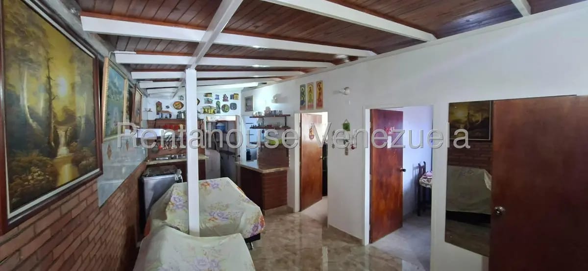 Casa (Multipes Niveles) en Venta en Avenida 1, Merida - 2
