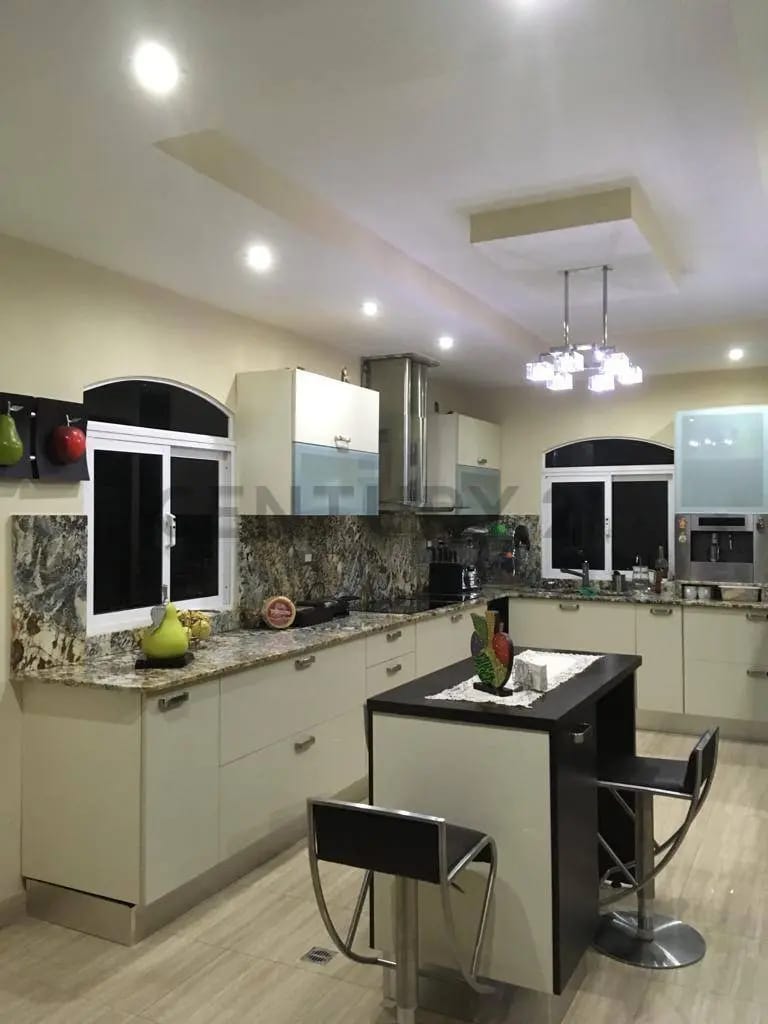 lujoso TH en venta en la Mejor Zona de la Ciudad. - 4
