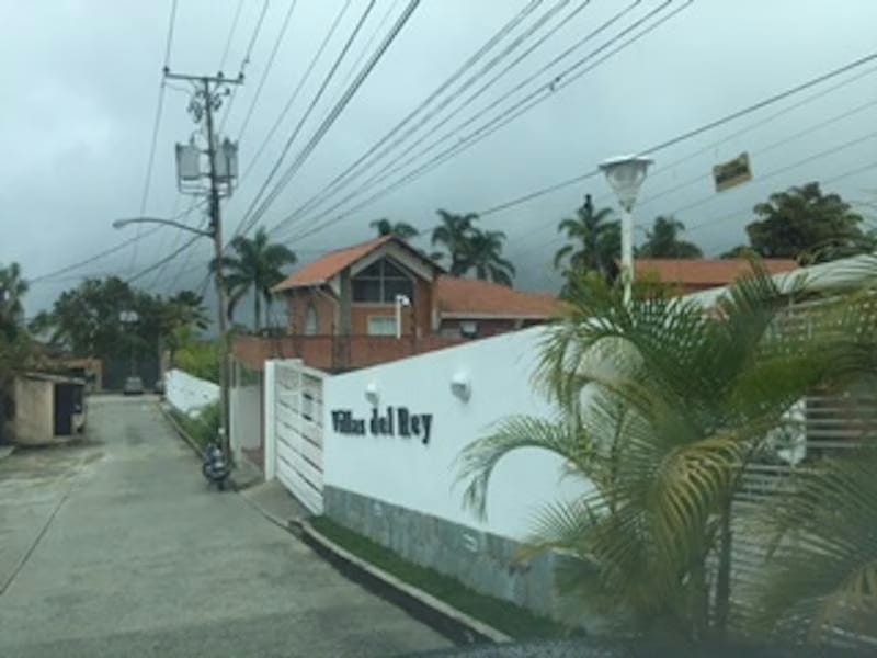 Townhouse (Duplex) en Venta en Oripoto, Distrito Metropolitano - 4