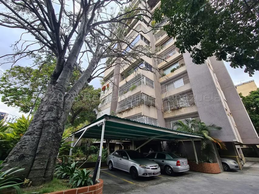 Apartamento (Duplex) en Venta en San Bernardino, Distrito Metropolitano - 2