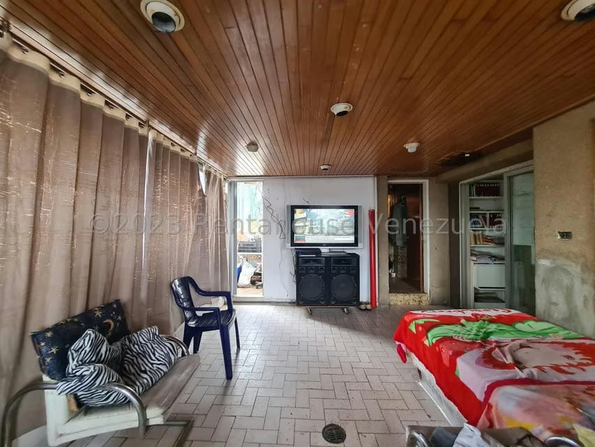 Apartamento (Duplex) en Venta en San Bernardino, Distrito Metropolitano - 11