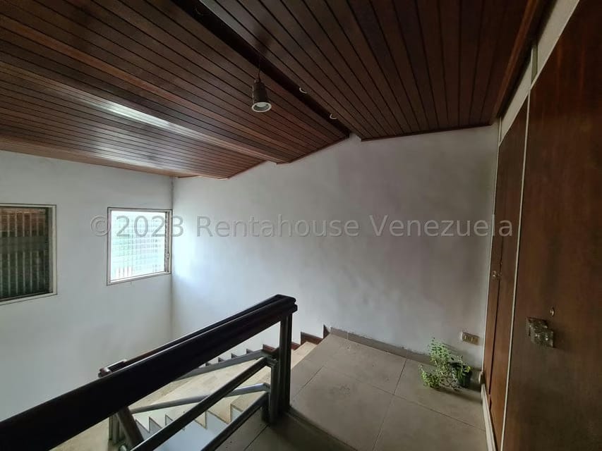 Apartamento (Duplex) en Venta en San Bernardino, Distrito Metropolitano - 17