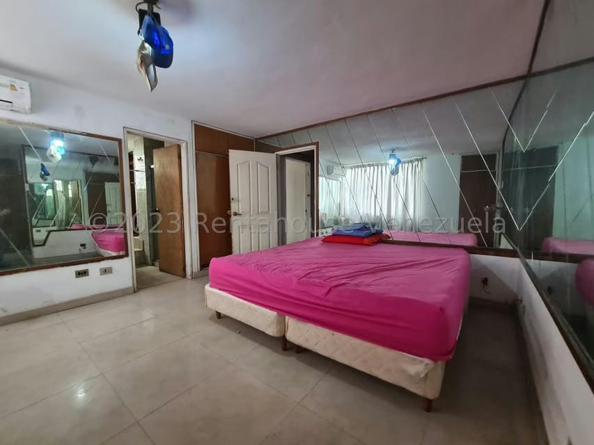 Apartamento (Duplex) en Venta en San Bernardino, Distrito Metropolitano - 20