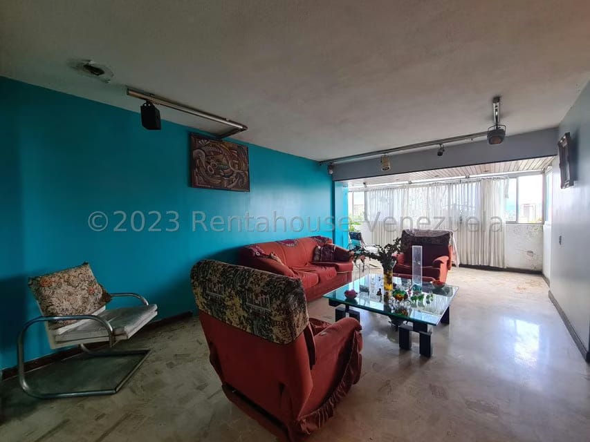 Apartamento (Duplex) en Venta en San Bernardino, Distrito Metropolitano - 3