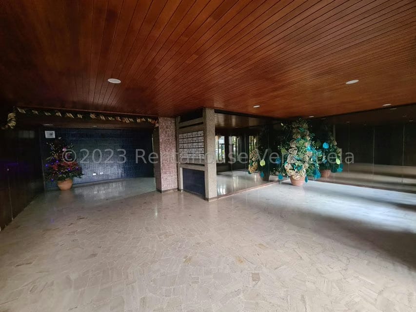 Apartamento (Duplex) en Venta en San Bernardino, Distrito Metropolitano - 26