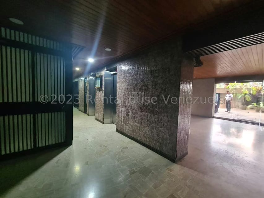 Apartamento (Duplex) en Venta en San Bernardino, Distrito Metropolitano - 27