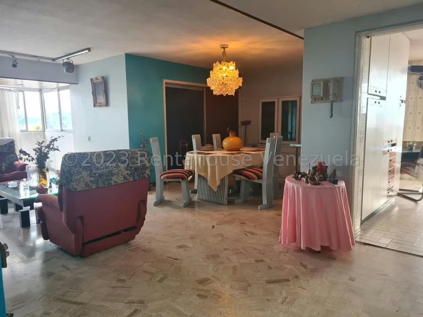 Apartamento (Duplex) en Venta en San Bernardino, Distrito Metropolitano - 4